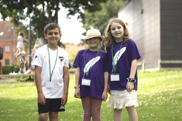 Tre børn på Dansk Sommer